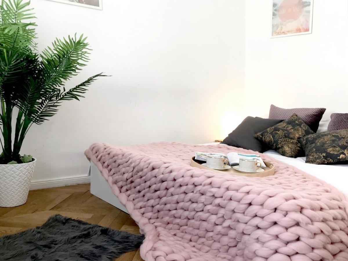 Apartament Peowiakow Kings Deluxe Lublino Esterno foto