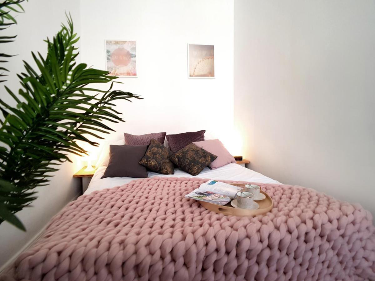 Apartament Peowiakow Kings Deluxe Lublino Esterno foto